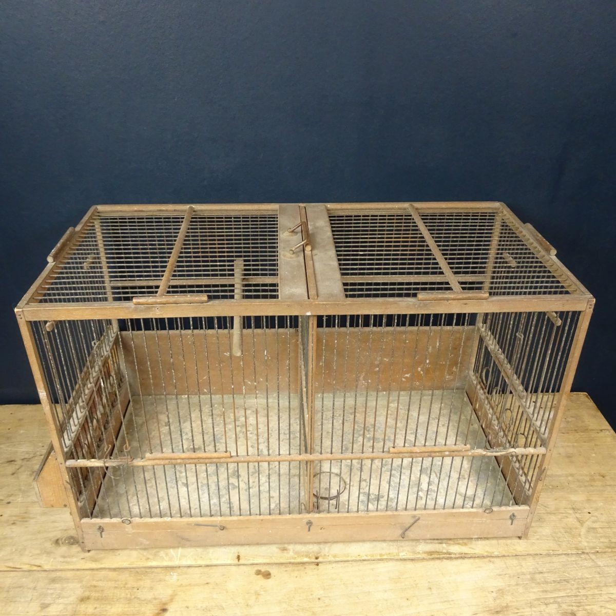 Grande cage à oiseaux ancienne en bois - 2 compartiments - Le ...