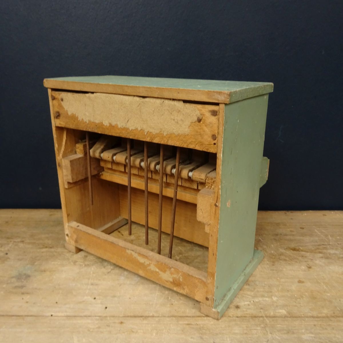 Petit piano - jeu d'enfant en bois Vintage - Le palais des bricoles