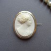 B40 - Brooch "Woman in the Antique" Cameo Petrifying Fountain