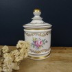 Pot couvert en porcelaine peint de fleurs & dorure