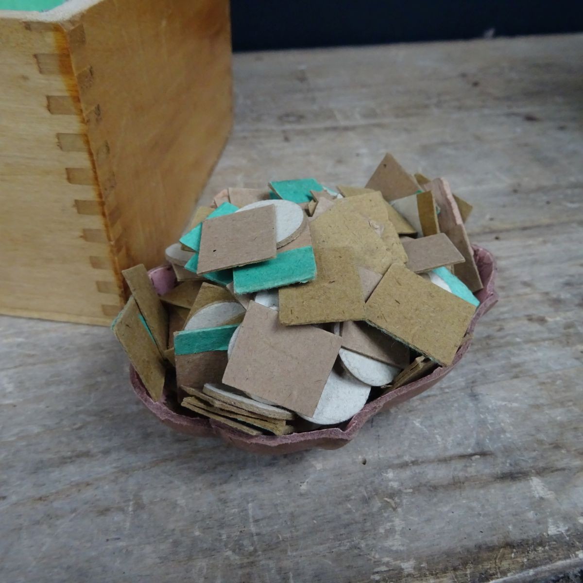Jeu de loto avec boîte en bois