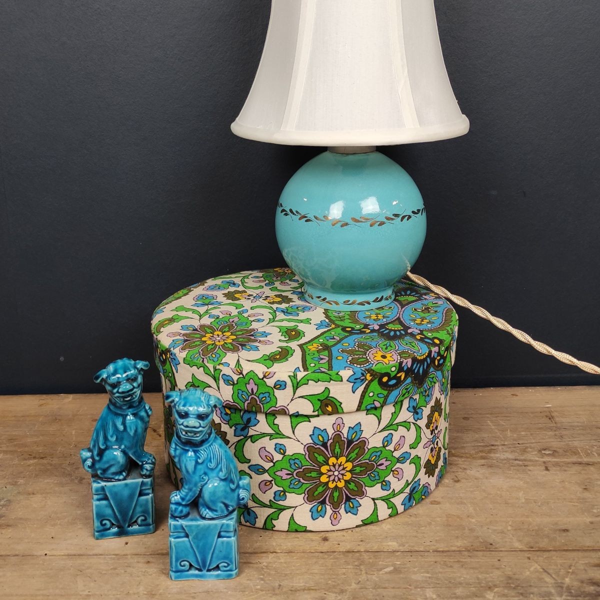 Petite lampe en céramique turquoise & dorée - Le palais des bricoles