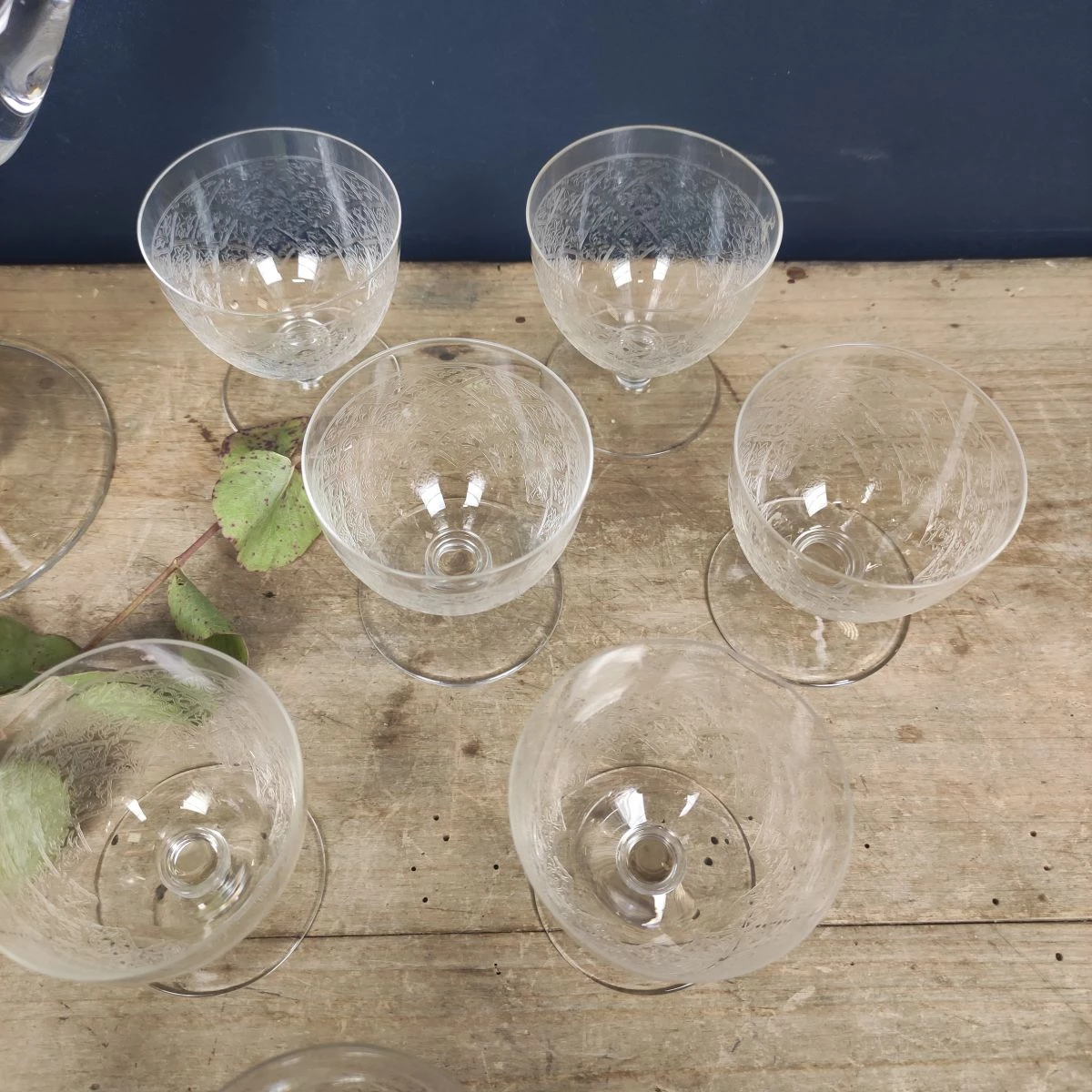 Carafe & 8 verres à vin doux en cristal gravés & fins